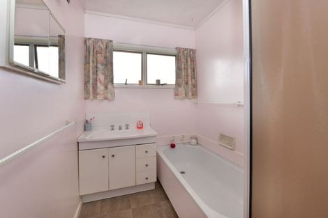 Photo of property in 1/486 Hibiscus Coast Highway, Orewa, 0931