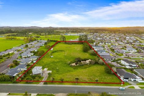 Photo of property in 68 Tapu Road, Huapai, Kumeu, 0810