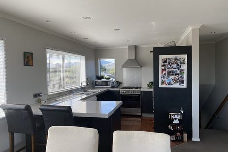 Photo of property in 69 Queens Road, Waikanae Beach, Waikanae, 5036