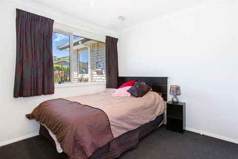 Photo of property in 31 Paparoa Crescent, Aotea, Porirua, 5024