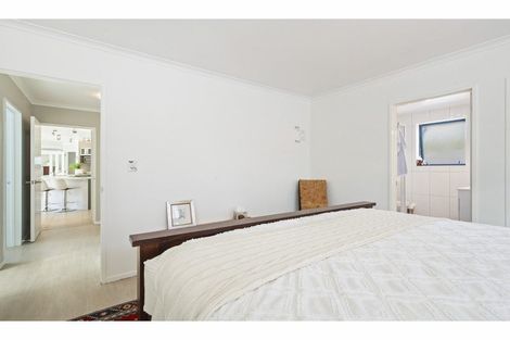 Photo of property in 107 High Street, Oxford, 7430