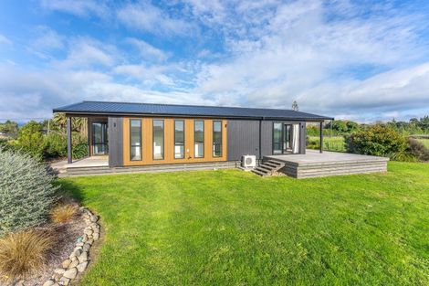 Photo of property in 128 Rangiuru Road, Otaki Beach, Otaki, 5512