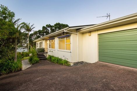Photo of property in 1 Red Bluff Rise, Campbells Bay, Auckland, 0630