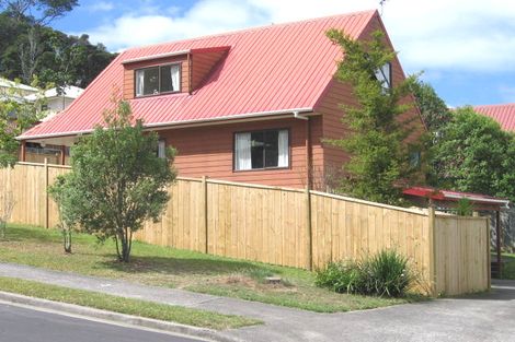 Photo of property in 2/7 Fernlea Rise, Bayview, Auckland, 0629