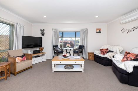 Photo of property in 3/212 Grove Road, Mayfair, Hastings, 4122