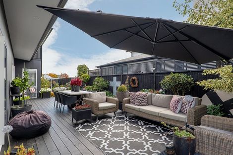 Photo of property in 152 Wairakei Road, Bryndwr, Christchurch, 8053