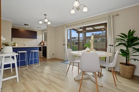 Photo of property in 4 Motiti Road, Papamoa Beach, Papamoa, 3118