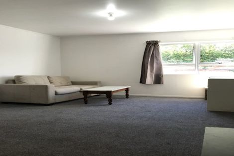 Photo of property in 1/44 Roberts Road, Glenfield, Auckland, 0629
