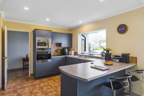 Photo of property in 47 Lorna Irene Drive, Raumati South, Paraparaumu, 5032