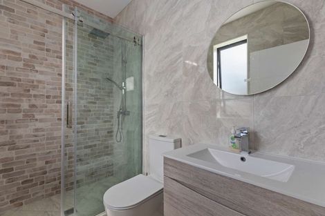 Photo of property in 2 Poutawa Lane, Clarks Beach, 2122