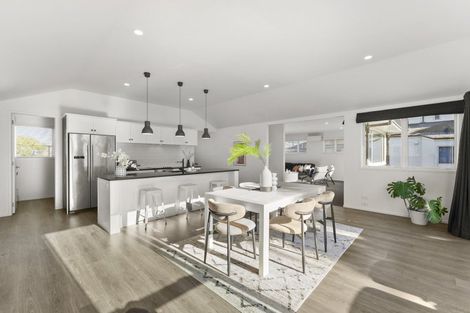 Photo of property in 379b Oceanbeach Road, Mount Maunganui, 3116