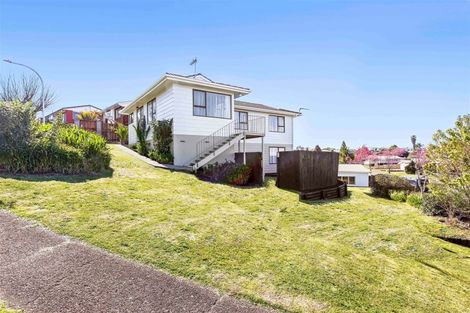 Photo of property in 2 Glamis Avenue, Dinsdale, Hamilton, 3204