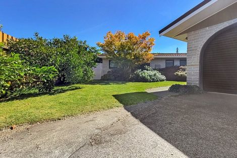 Photo of property in 8 Churchill Drive, Taradale, Napier, 4112