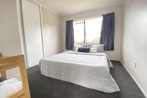 Photo of property in 3 Lowell Place, Massey, Auckland, 0614