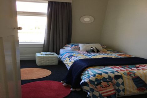 Photo of property in 74 Hargest Crescent, Saint Clair, Dunedin, 9012