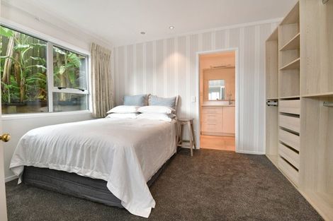 Photo of property in 4 Claude Road, Stanmore Bay, Whangaparaoa, 0932