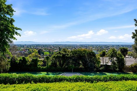 Photo of property in 17 Heaton Rhodes Place, Cashmere, Christchurch, 8022