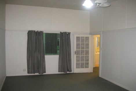 Photo of property in 158 Oriental Parade, Oriental Bay, Wellington, 6011