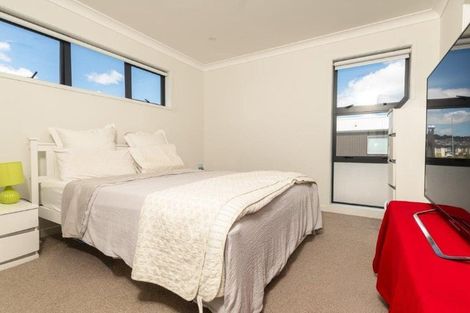 Photo of property in 4 Whimbrel Road, Flat Bush, Auckland, 2019