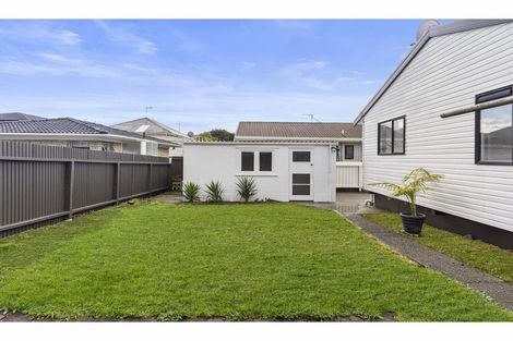 Photo of property in 39 Hutton Street, Otahuhu, Auckland, 1062