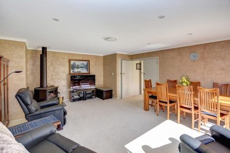 Photo of property in Ravenscliffe, 176 Woodside Road, Woodside, Outram, 9073