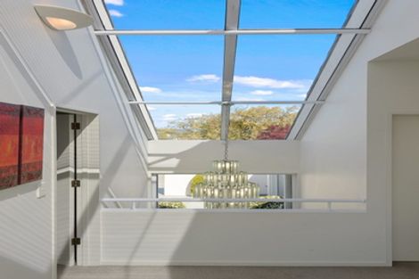 Photo of property in 39 Thornycroft Street, Fendalton, Christchurch, 8052