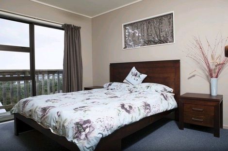 Photo of property in 35 Eureka Place, Parahaki, Whangarei, 0112