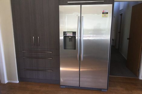 Photo of property in 10 Titoki Avenue, Waipahihi, Taupo, 3330