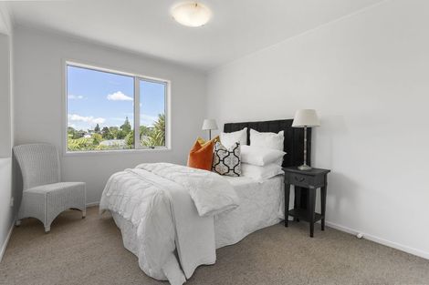 Photo of property in 67a Ayton Drive, Totara Vale, Auckland, 0629