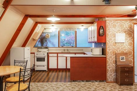 Photo of property in 34 Beach Road, Waikawa, Picton, 7220