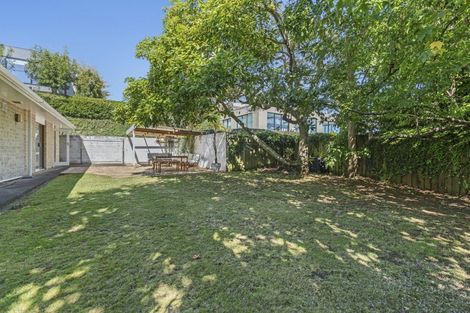 Photo of property in 76a Mangorei Road, Strandon, New Plymouth, 4312