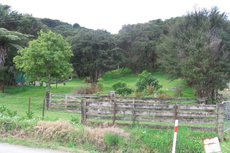 Photo of property in 440 Driving Creek Road, Coromandel, 3506