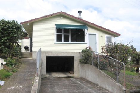 Photo of property in 100 Broad Street, Thames, 3500