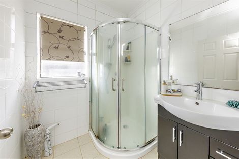 Photo of property in 11 Alexander Avenue, Papatoetoe, Auckland, 2025