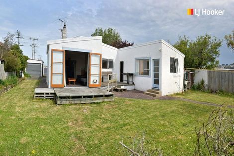 Photo of property in 168 Bay View Road, South Dunedin, Dunedin, 9012