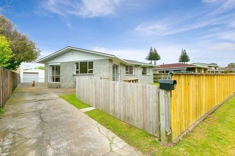 Photo of property in 11 Warkworth Grove, Bell Block, New Plymouth, 4312