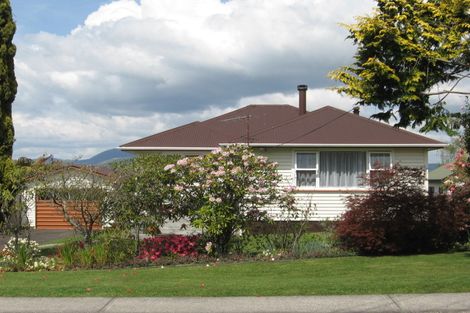 Photo of property in 78 Grand Vue Road, Kawaha Point, Rotorua, 3010