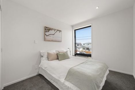 Photo of property in 96a Apu Crescent, Lyall Bay, Wellington, 6022