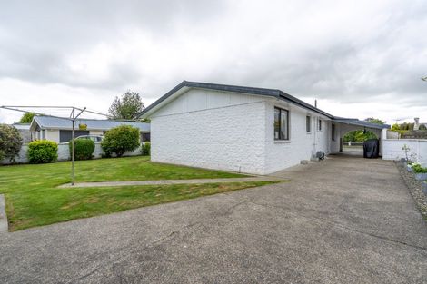 Photo of property in 110 Cunningham Crescent, Grasmere, Invercargill, 9810