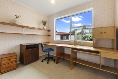 Photo of property in 174 Cascades Road, Pakuranga Heights, Auckland, 2010