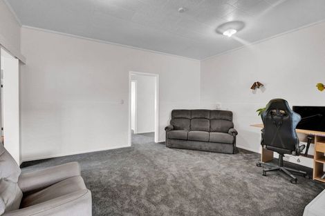 Photo of property in 41 Grey Street, Normanby, Hawera, 4614