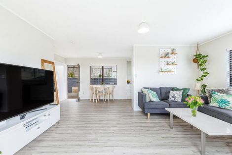 Photo of property in 6a Garton Drive, Massey, Auckland, 0614