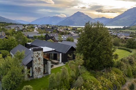 Photo of property in 8 Bretby Court, Jacks Point, Queenstown, 9371