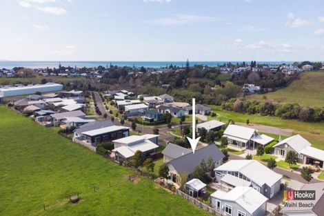 Photo of property in 42 Ocean Breeze Drive, Waihi Beach, 3611