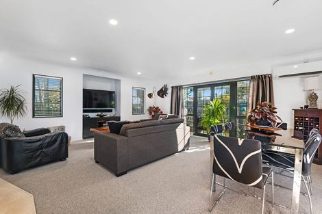 Photo of property in 1 Stonebridge Park Drive, Holdens Bay, Rotorua, 3010