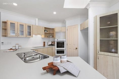 Photo of property in 5 Castleview Lane, Heathcote Valley, Christchurch, 8022