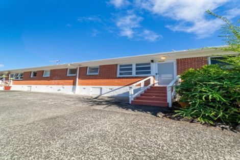 Photo of property in 2/14 Waterloo Road, Milford, Auckland, 0620