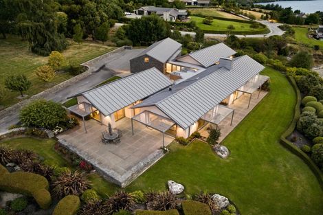 Photo of property in 3 Bayonet Peak Place, Drift Bay, Queenstown, 9371