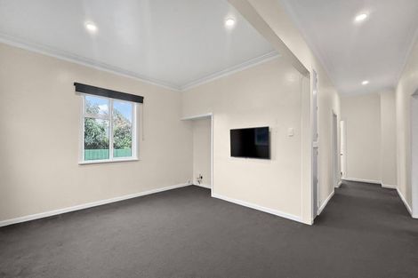 Photo of property in 38 Kirk Street, Otaki, 5512