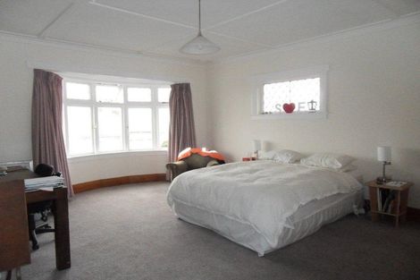 Photo of property in 19 Austin Street, Mount Victoria, Wellington, 6011